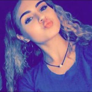 Meet your Posher, Alexis